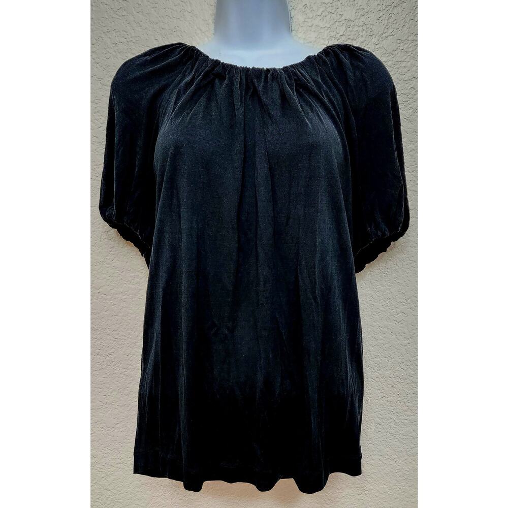 Banana Republic Black Pleated Keyhole Back Silk Top Medium Lightweight Flowy